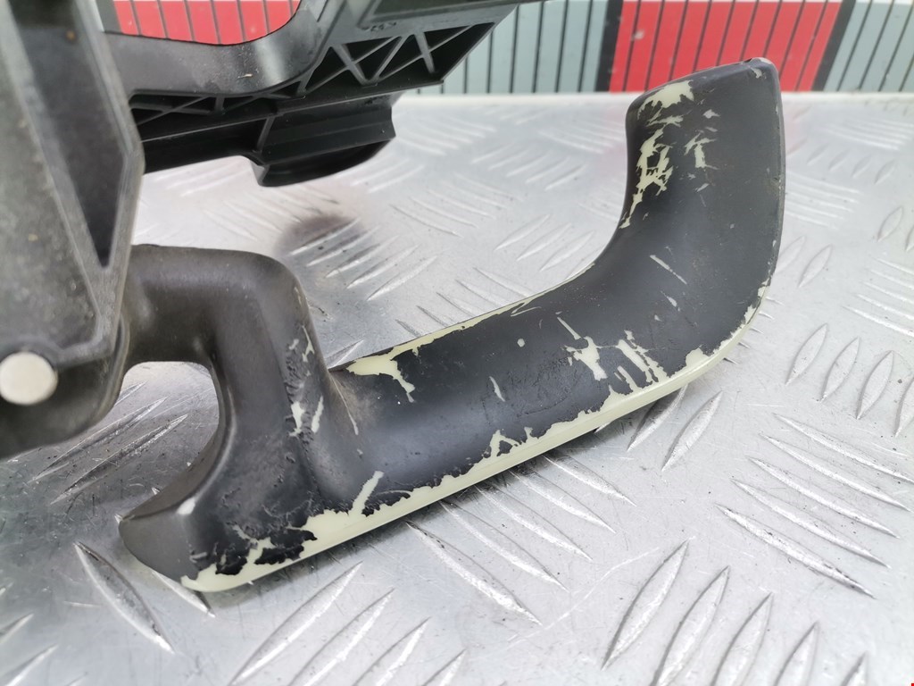 Ручка дверная передняя внутренняя левая NISSAN Armada 2003-2016