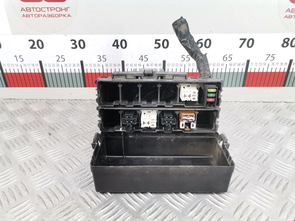 Блок реле NISSAN Pathfinder R51M 2004-2014