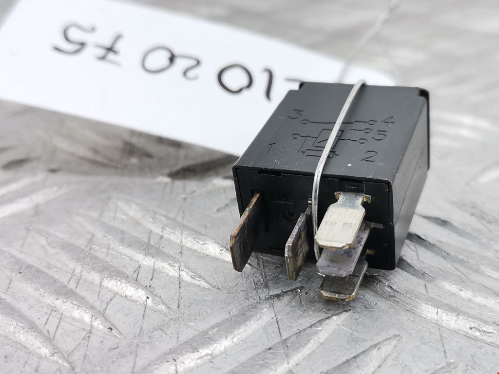 Реле MAZDA Tribute 2000-2007