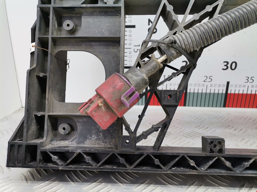 Диффузор (кожух) вентилятора RENAULT Master 1998-2010