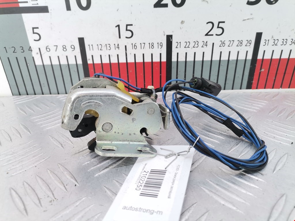 Замок двери распашной левой Mercedes Vito (W639) (2003-2014)