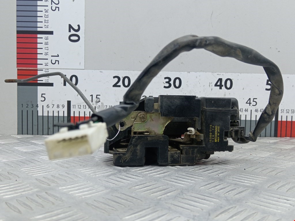 Замок двери передней левой MAZDA Millenia 1995-2002