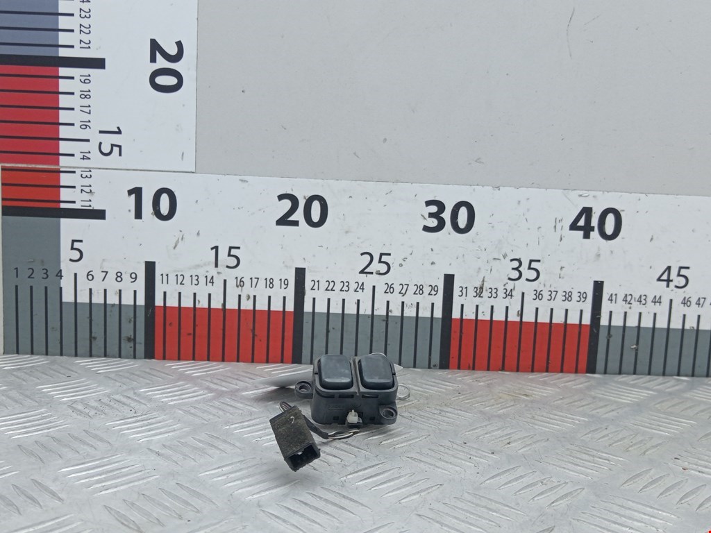 Кнопка стеклоподъемника MAZDA Millenia 1995-2002