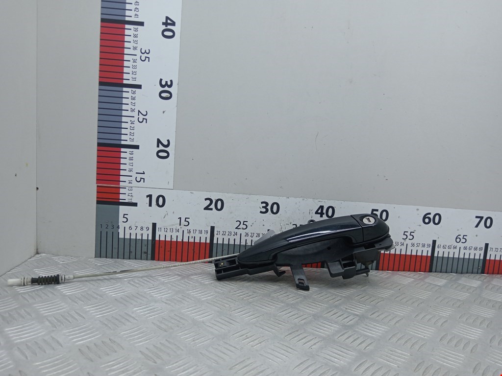 Ручка двери передней наружная правая BMW 1er E81\E87 2004-2011