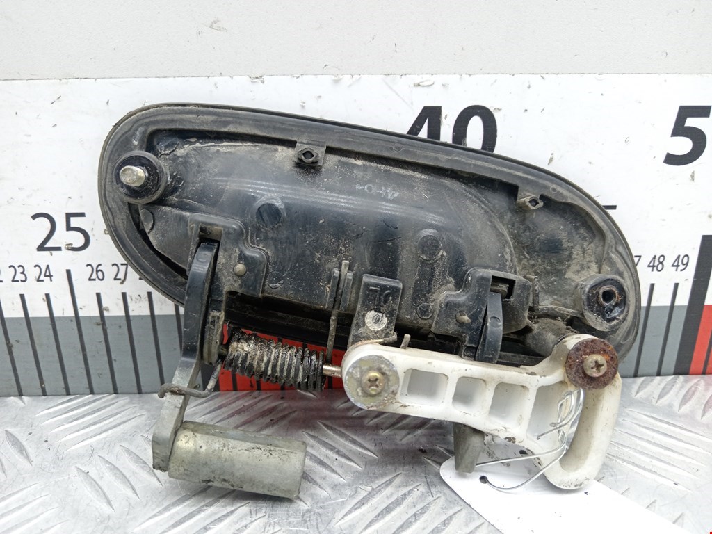 Ручка двери задней наружная левая MAZDA Millenia 1995-2002