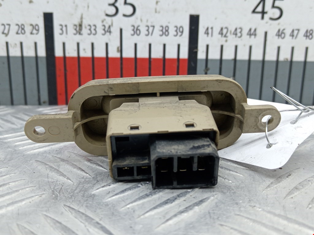 Кнопка стеклоподъемника MAZDA Millenia 1995-2002