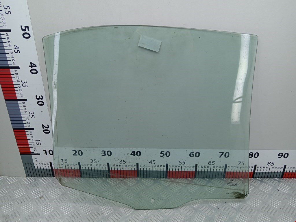 Стекло двери заднее левое BMW 5er 5 серия E39 1995-2004