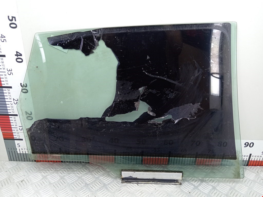 Стекло двери заднее левое OPEL Astra F 1991-2000