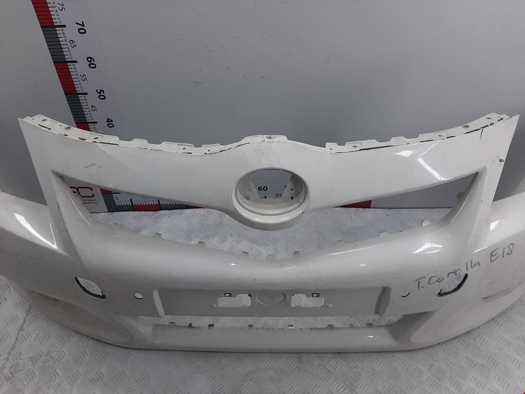 Бампер передний TOYOTA Corolla E160/E170 2013-н.в.