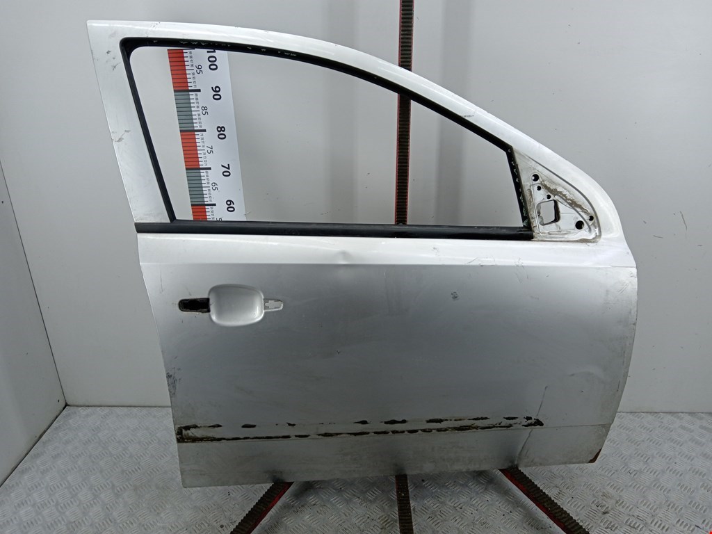 Дверь передняя правая OPEL Astra H/Family 2004-2015