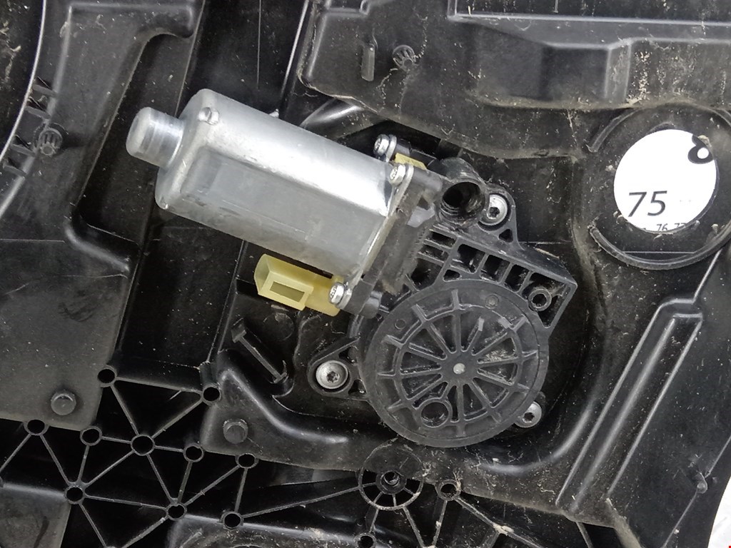 Стеклоподъемник передний правый FORD Fusion 2002-2012