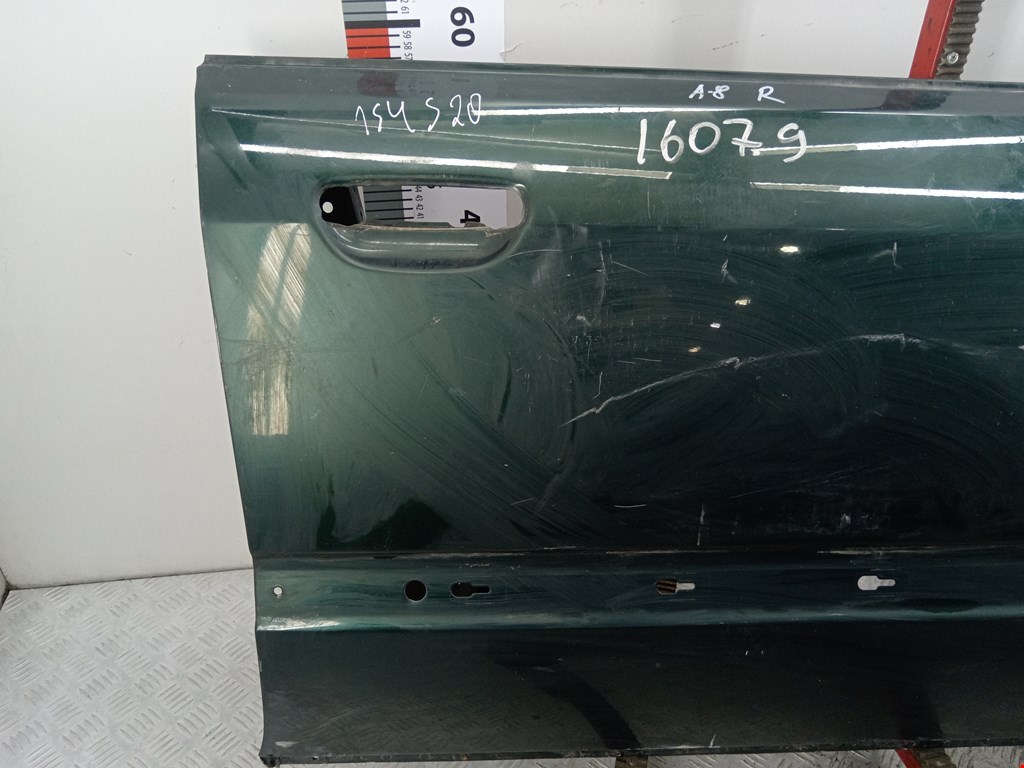Дверь передняя правая AUDI A8 D2 1994-2002