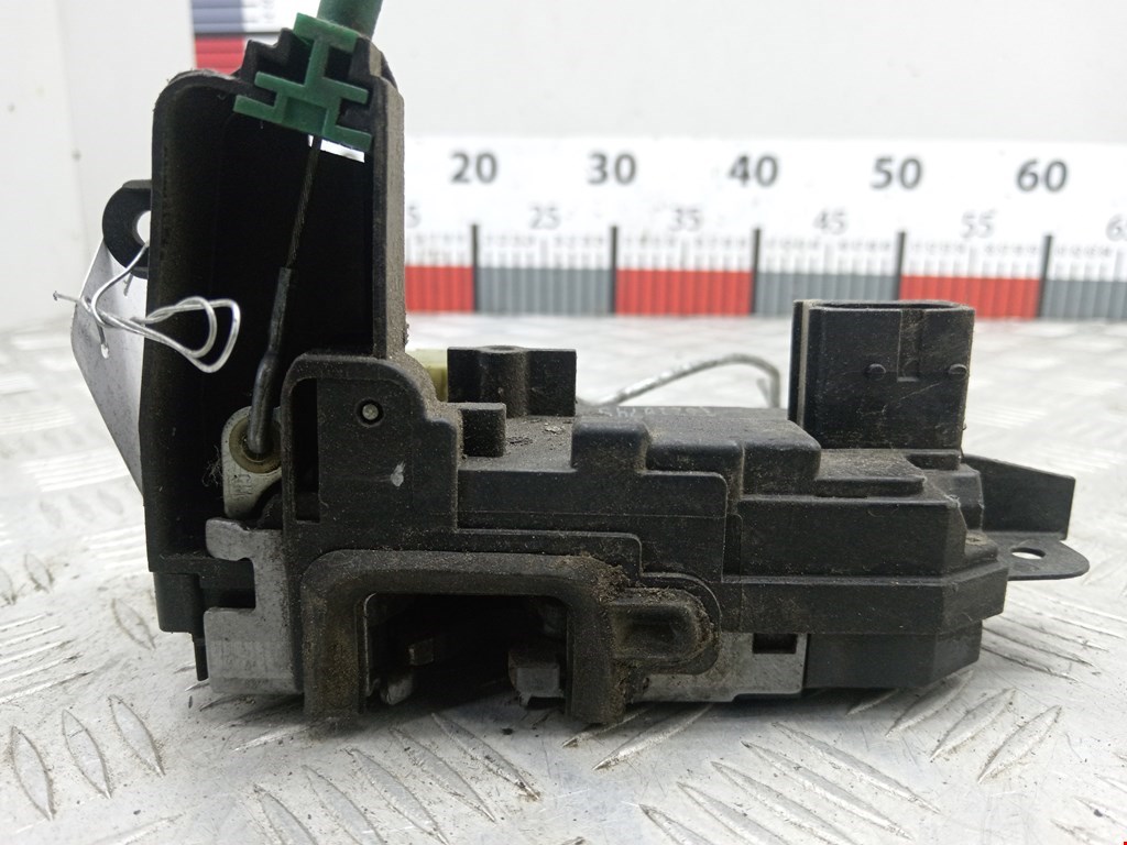 Замок двери передней правой OPEL Astra H/Family 2004-2015