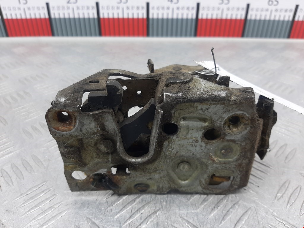 Замок двери передней правой PONTIAC Trans Sport 1989-1996