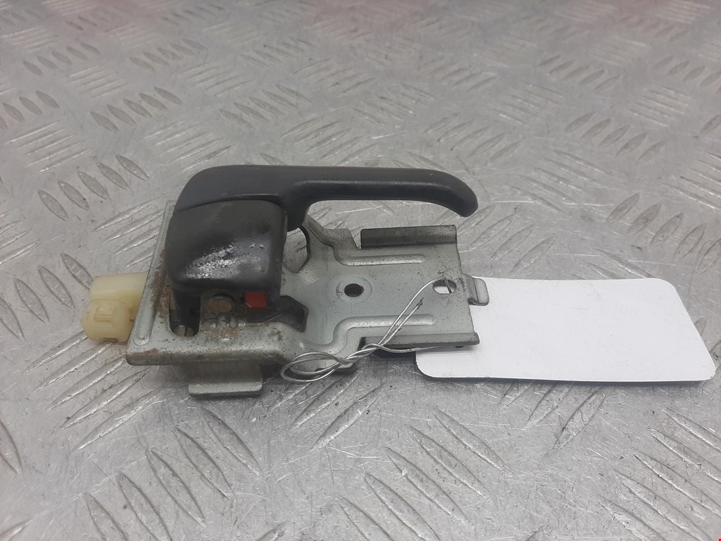 Ручка дверная передняя внутренняя правая MAZDA 323 BA 1994-1998