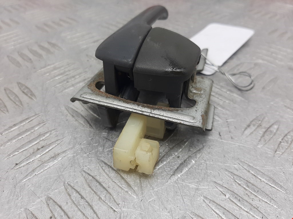 Ручка дверная передняя внутренняя правая MAZDA 323 BA 1994-1998