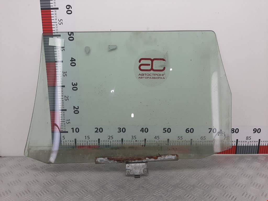 Стекло двери заднее правое VOLKSWAGEN Passat B3 1988-1993