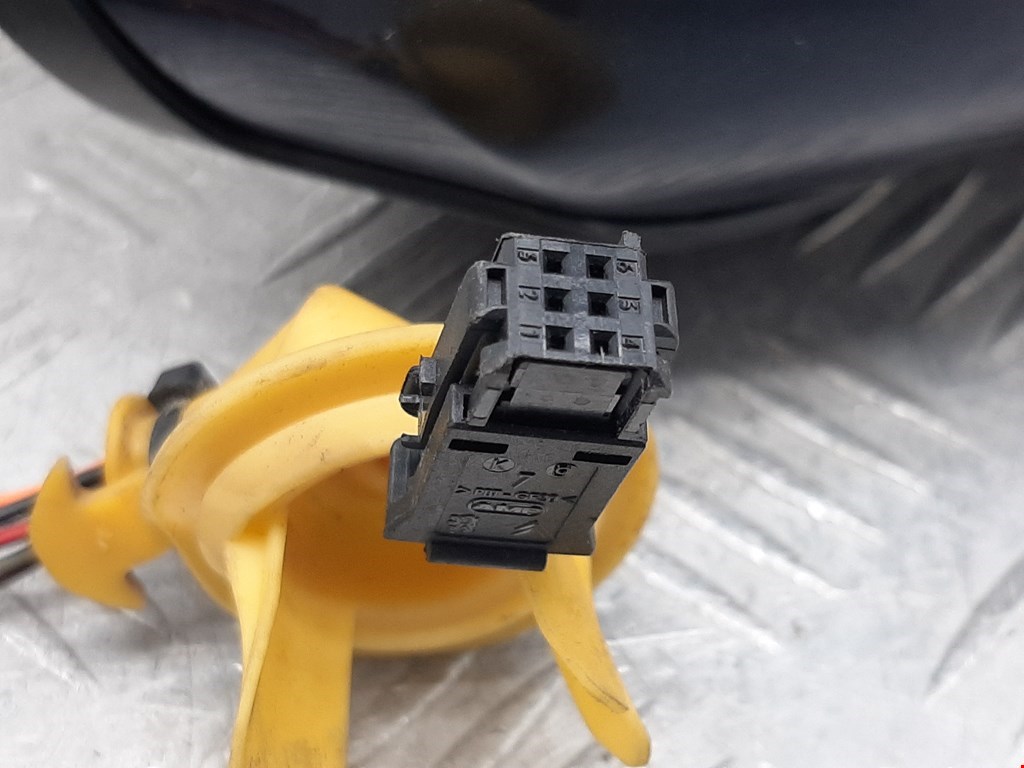 Зеркало левое PEUGEOT 308 2007-2015