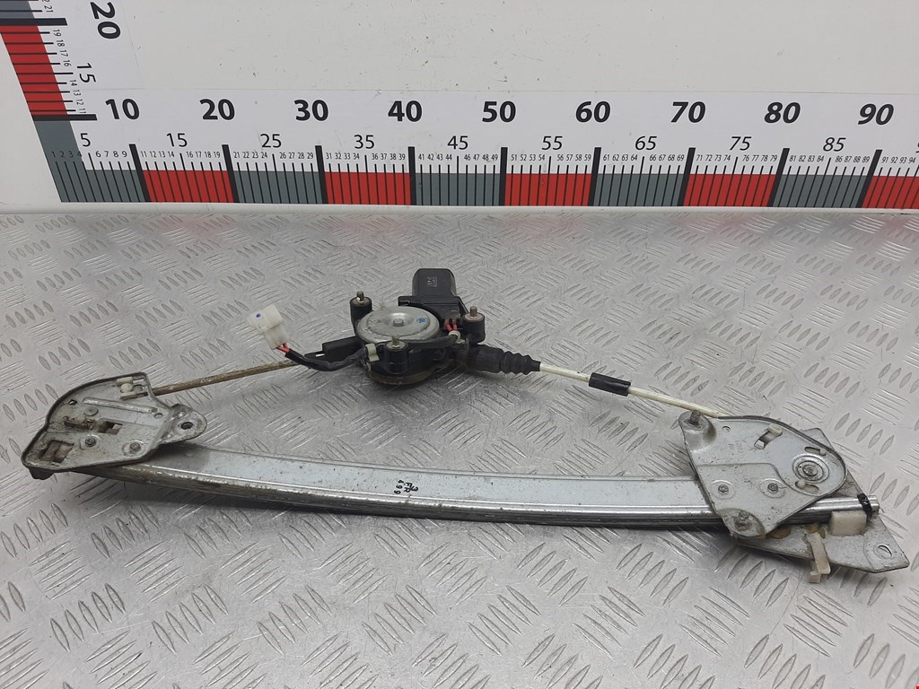 Стеклоподъемник передний правый MAZDA 323 BA 1994-1998