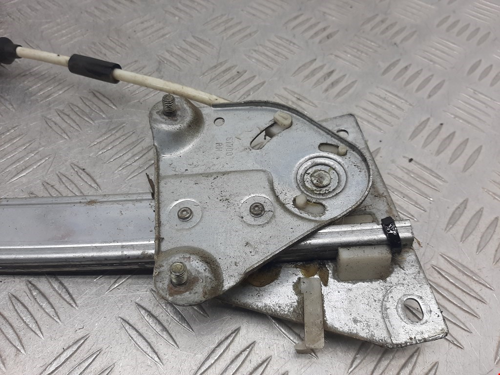 Стеклоподъемник передний правый MAZDA 323 BA 1994-1998