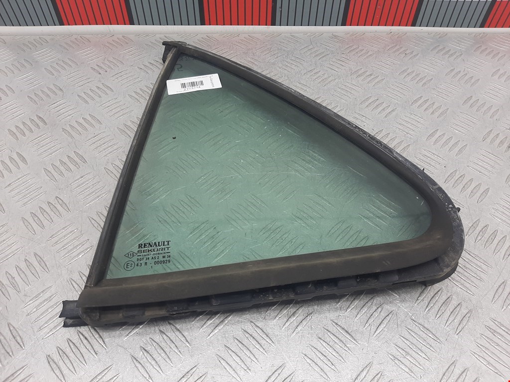 Стекло двери задней левой (форточка) Renault Megane 2 (2002-2009)