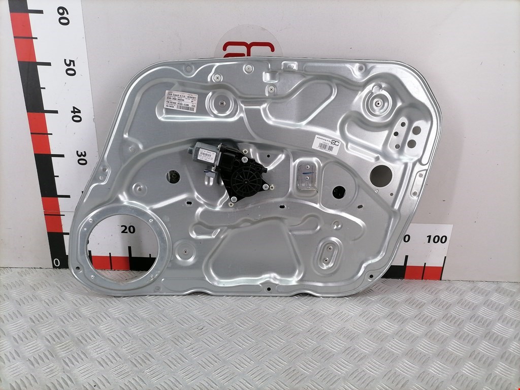 Стеклоподъемник передний правый HYUNDAI i30 2007-2012