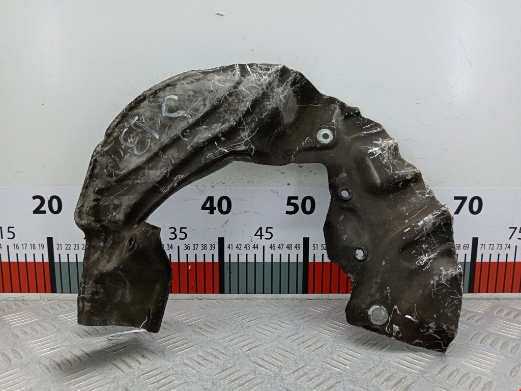 Кожух защитный тормозного диска BMW 7-Series (E65/E66) (2001-2008)