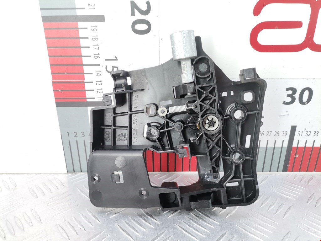 Ручка дверная задняя внутренняя левая PEUGEOT Expert II 2007-2016