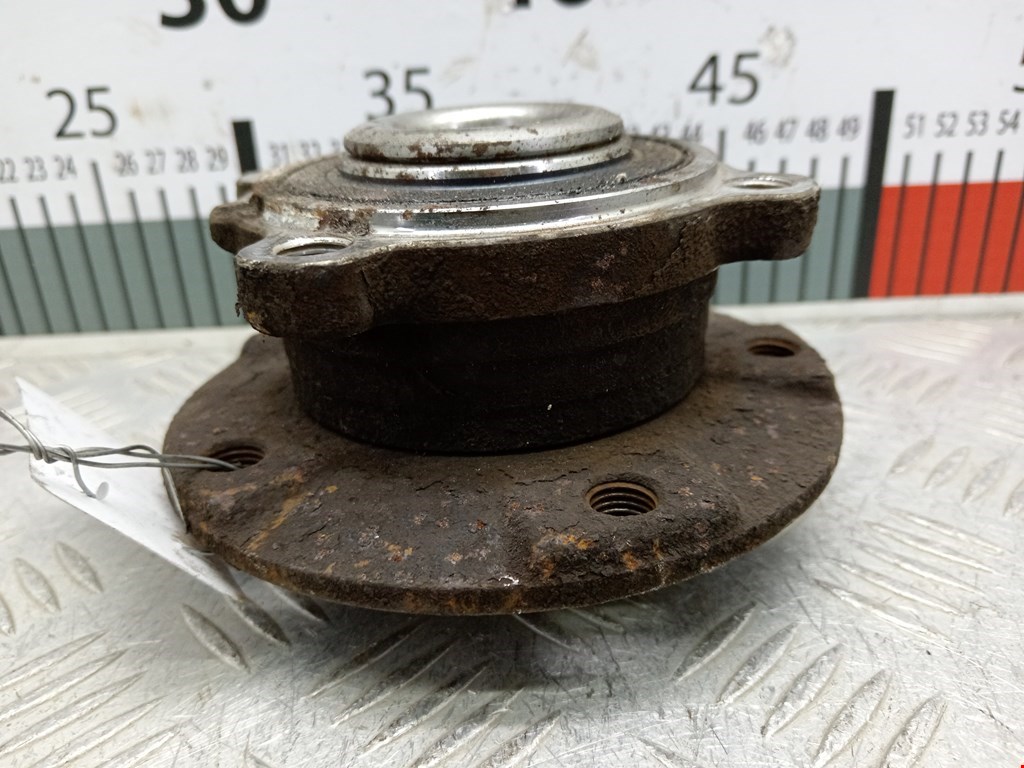 Ступица передняя левая/правая BMW 5er 5 серия E60/E61 2003-2010