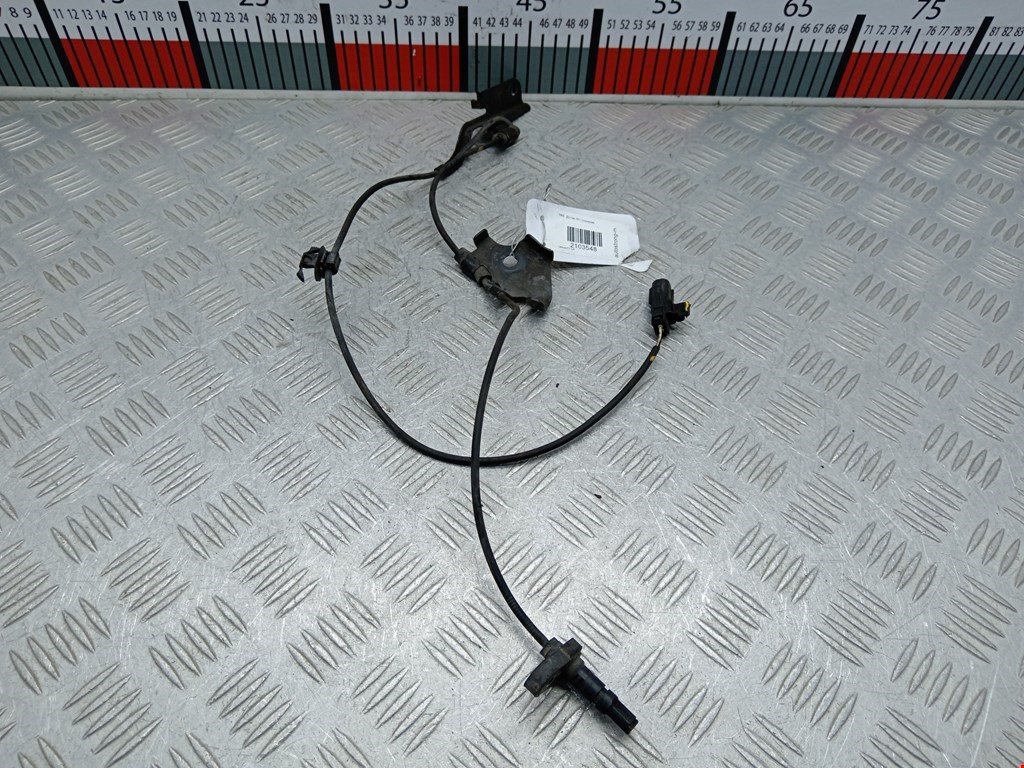 Датчик ABS передний левый LEXUS CT 2010-2018