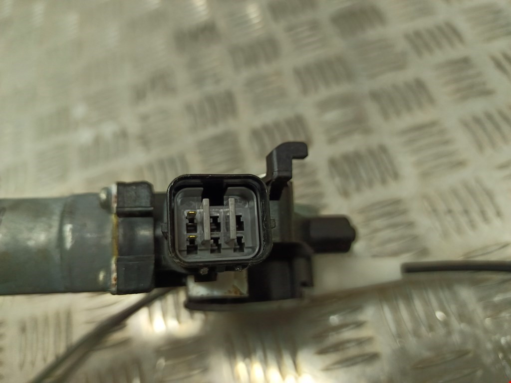 Стеклоподъемник задний правый SUBARU Forester III 2008-2013