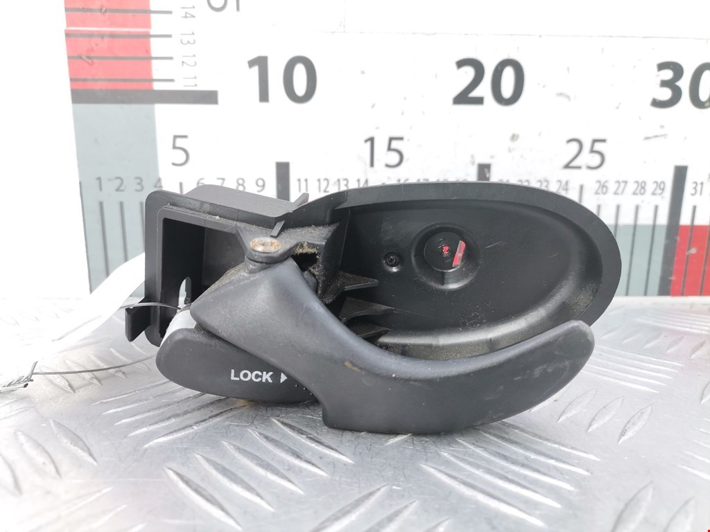 Ручка дверная задняя внутренняя левая FORD Focus I 1998-2005