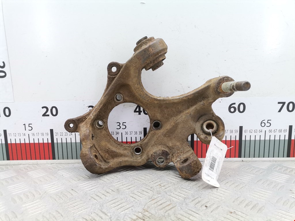 Кулак задний правый Hyundai Santa Fe 2 (CM) (2005-2012)