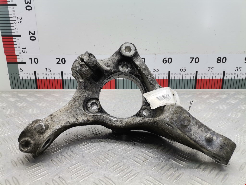 Кулак поворотный правый Opel Insignia 1 (2008-2017)