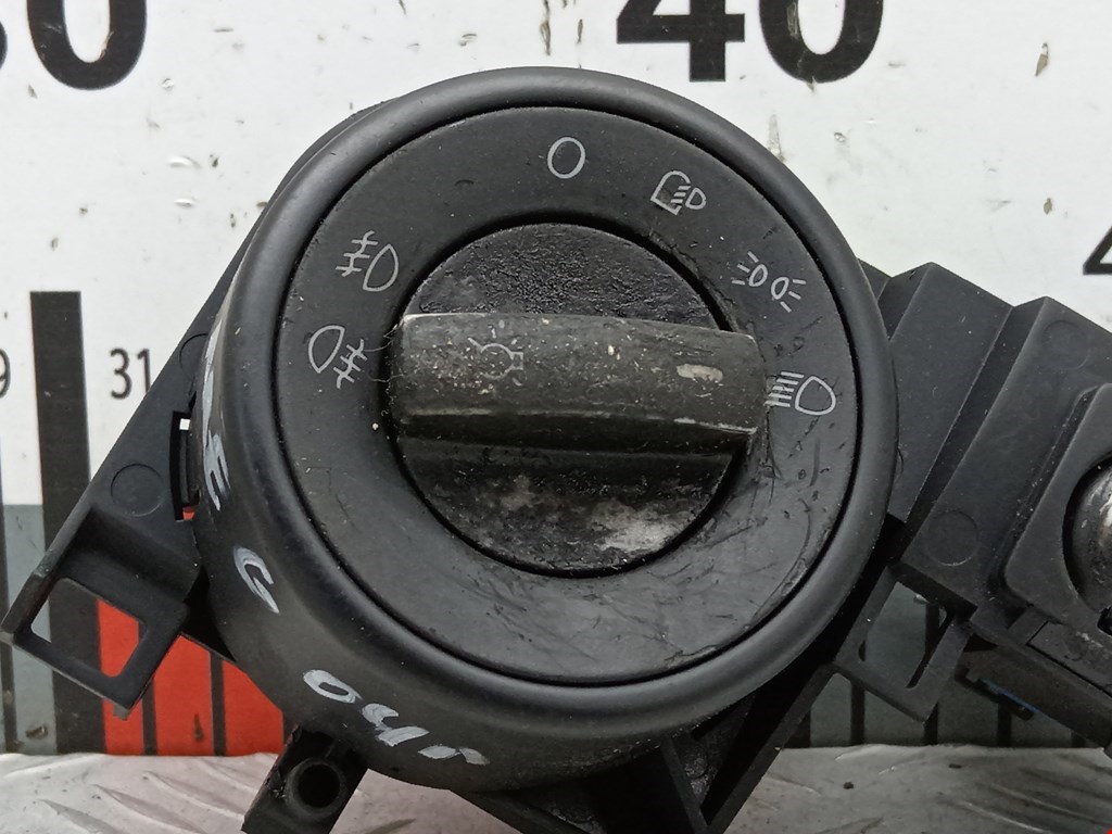 Переключатель света фар VOLKSWAGEN Touareg 2002-2010
