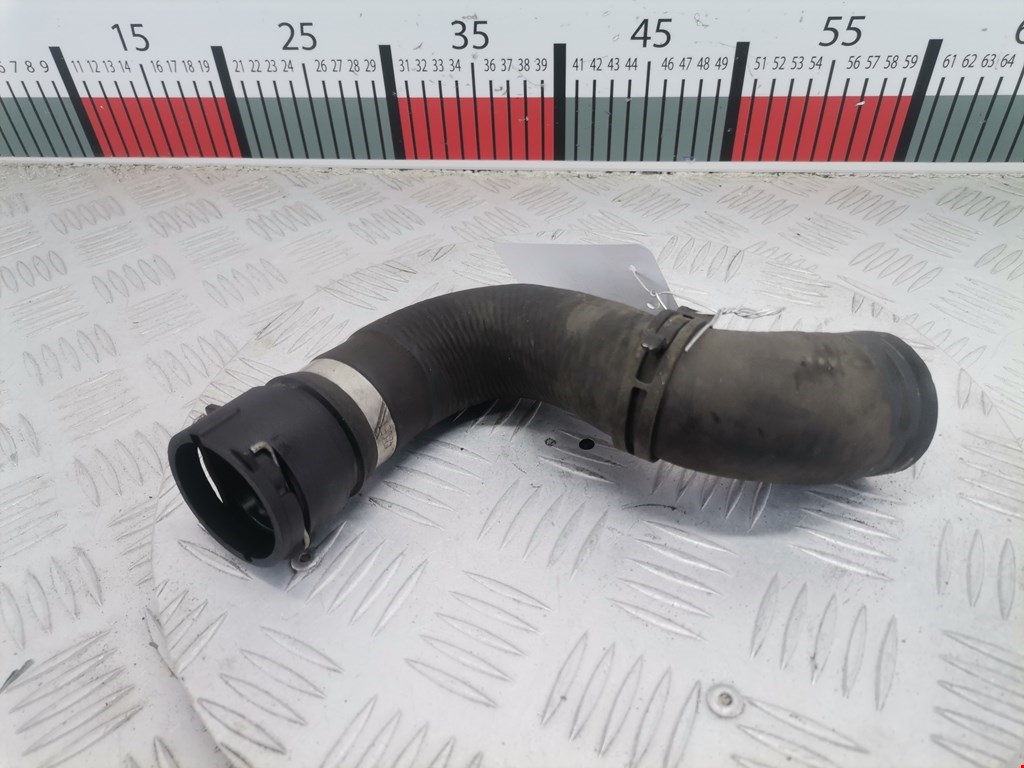 Патрубок AUDI A4 B8 2007-2015