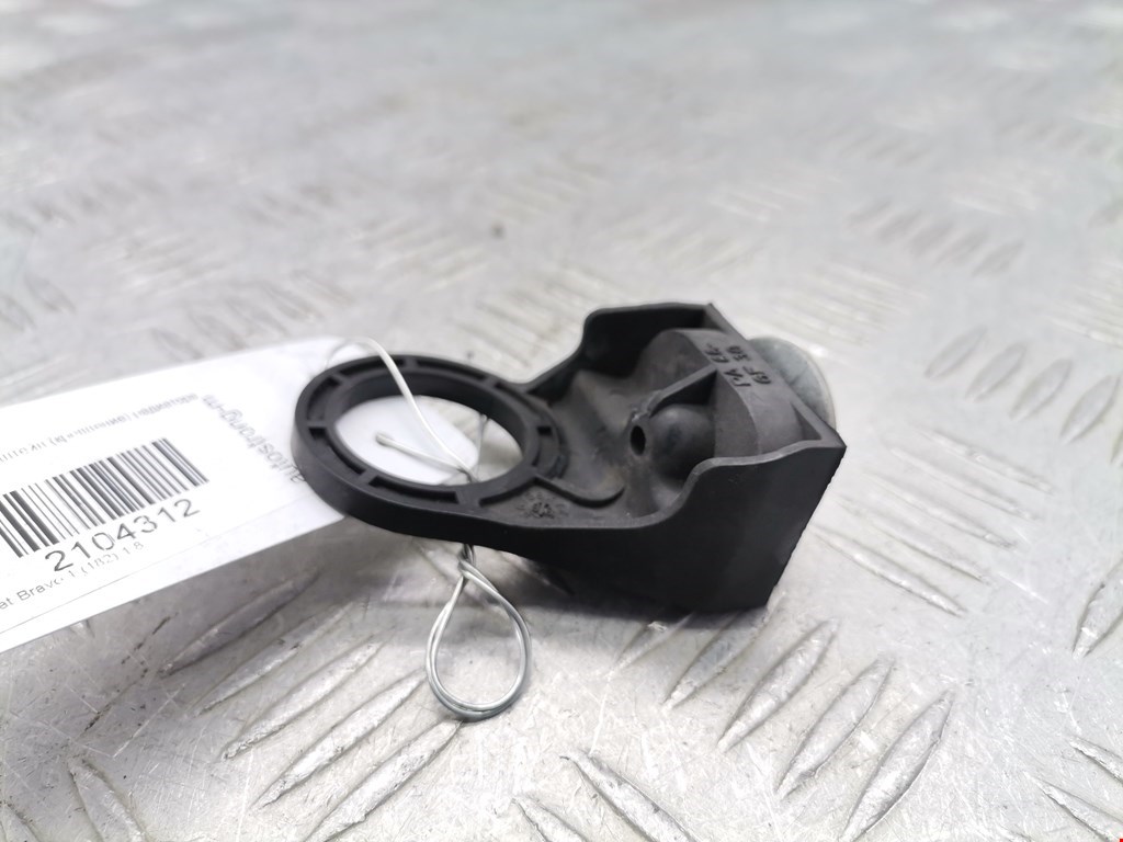 Кронштейн (крепление) радиатора FIAT Bravo 1995-2001