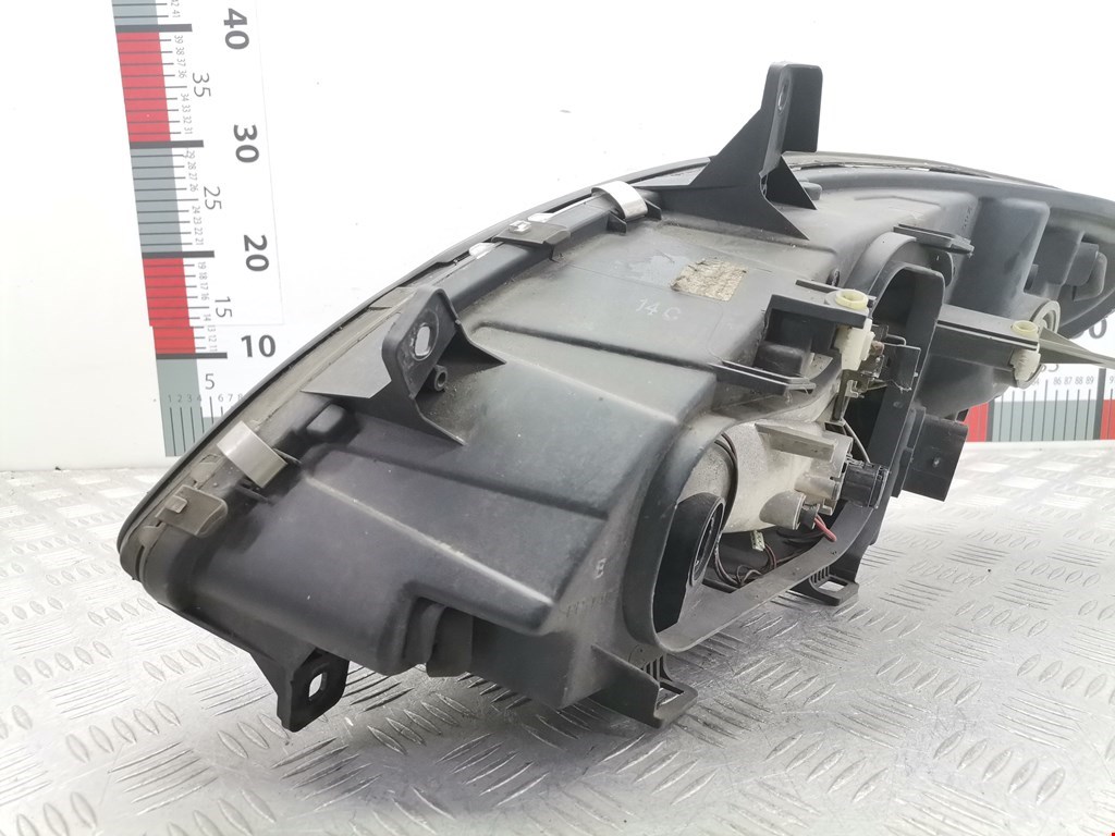 Фара правая MERCEDES-BENZ Vito W639 2003-2014