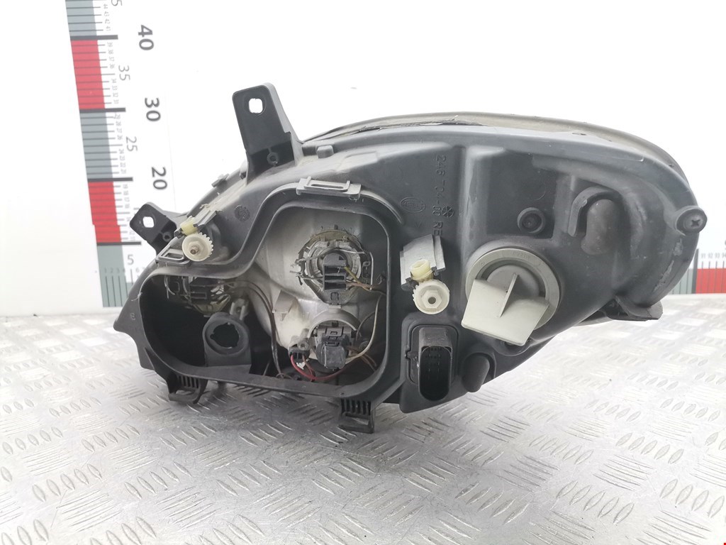 Фара правая MERCEDES-BENZ Vito W639 2003-2014