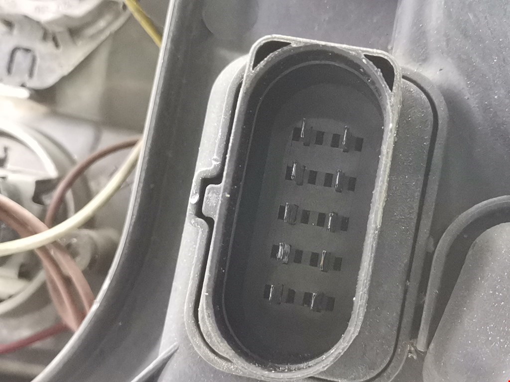 Фара правая MERCEDES-BENZ Vito W639 2003-2014