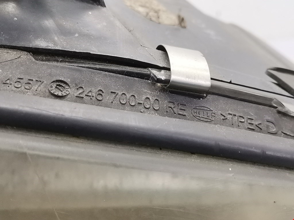 Фара правая MERCEDES-BENZ Vito W639 2003-2014