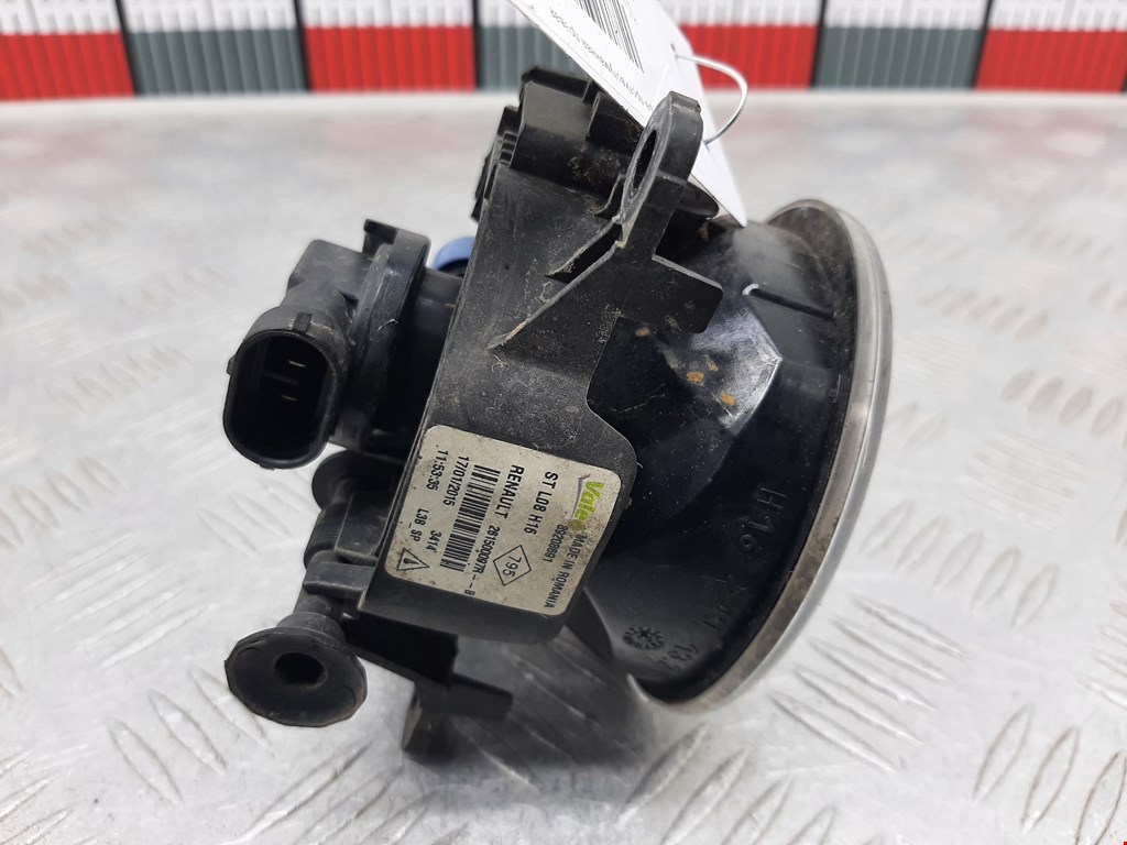 Фара противотуманная правая (ПТФ) RENAULT Sandero 2014-2022