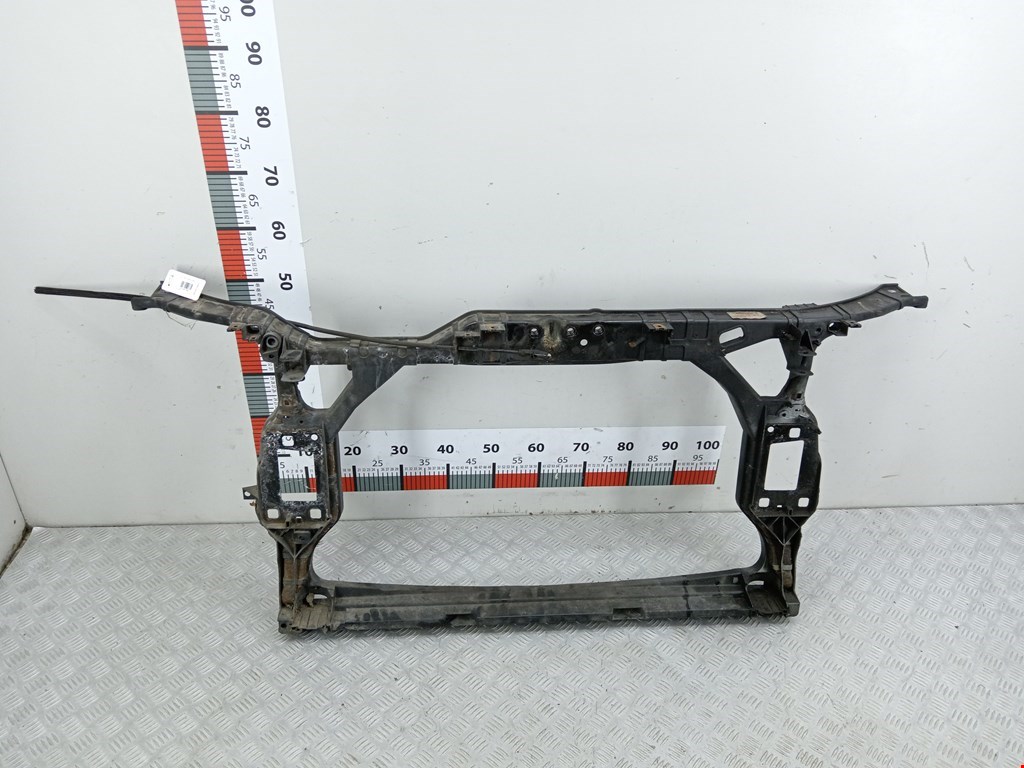 Панель передняя (передняя монтажная панель рамка передняя телевизор) Audi A4 B8 (2007-2015)