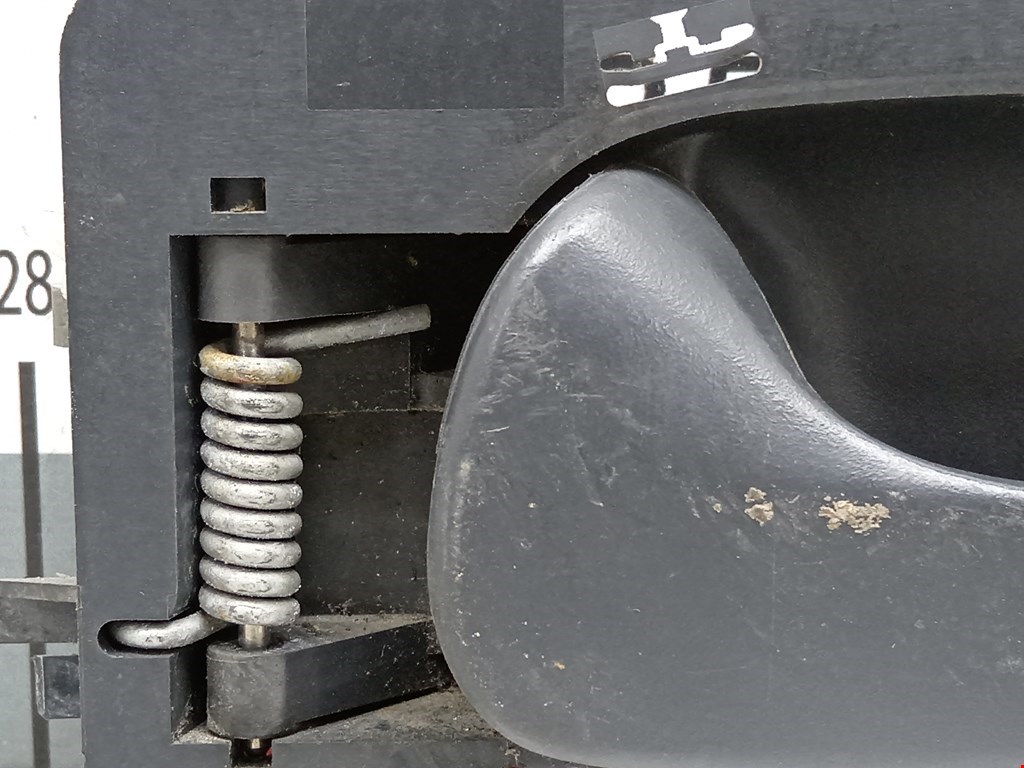 Ручка дверная передняя внутренняя левая RENAULT Laguna 1993-2000