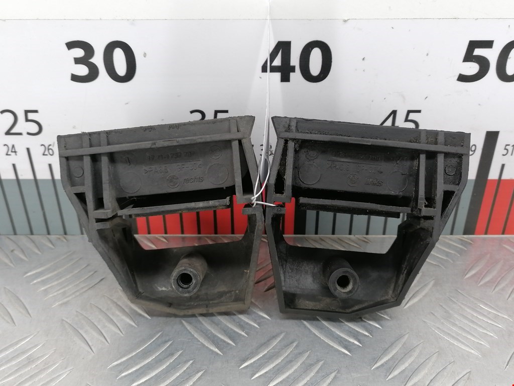 Кронштейн (крепление) радиатора BMW 5er 5 серия E39 1995-2004