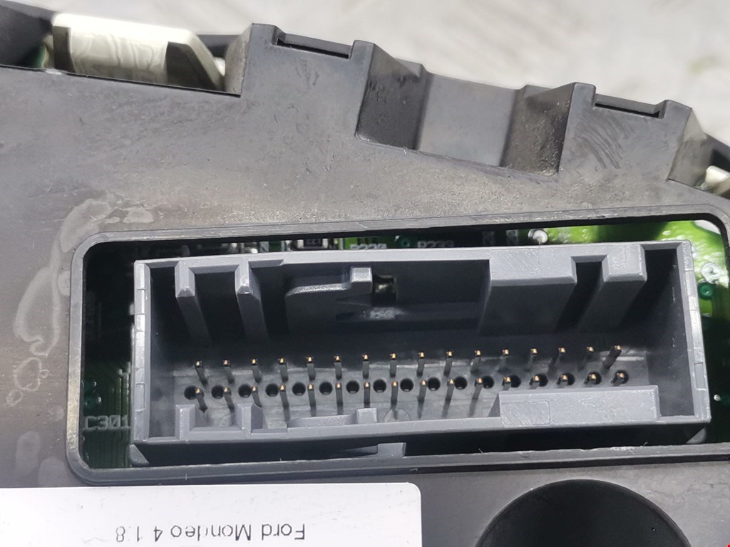 Панель приборов (щиток) FORD Mondeo IV 2007-2015