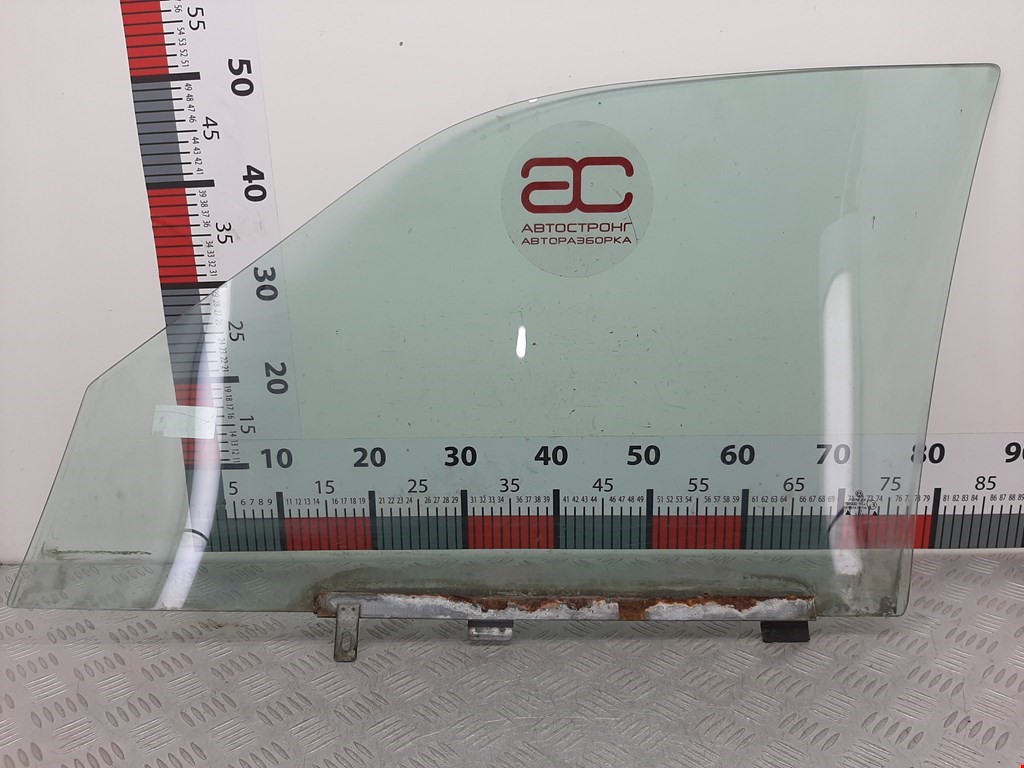 Стекло двери заднее правое VOLKSWAGEN Passat B3 1988-1993