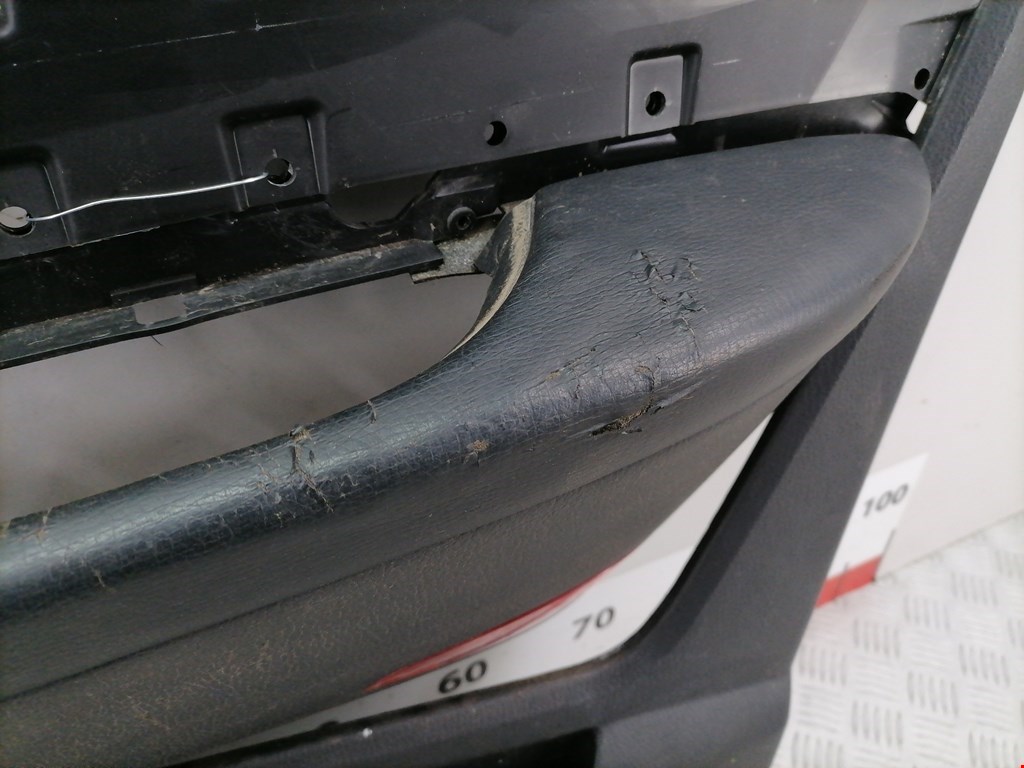 Обшивка двери передняя правая SSANG YONG Rexton 2007-2012