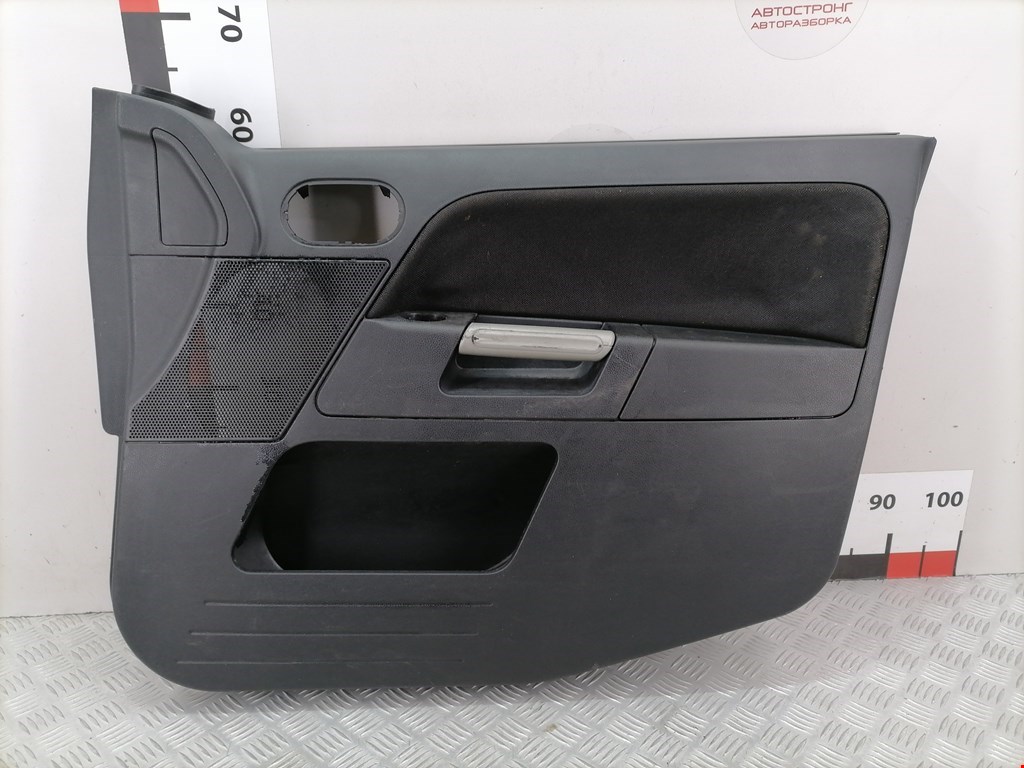 Обшивка двери передняя правая FORD Fusion 2002-2012