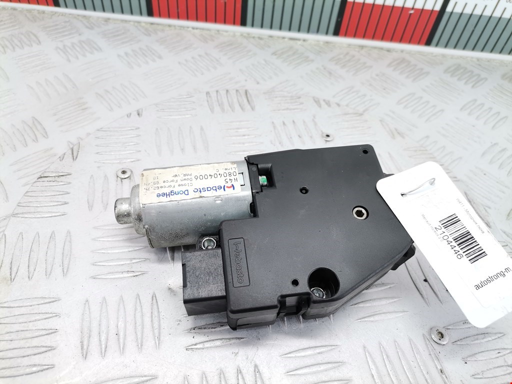 Моторчик люка (мотор двигатель электролюка) RENAULT Koleos HY 2008-2016